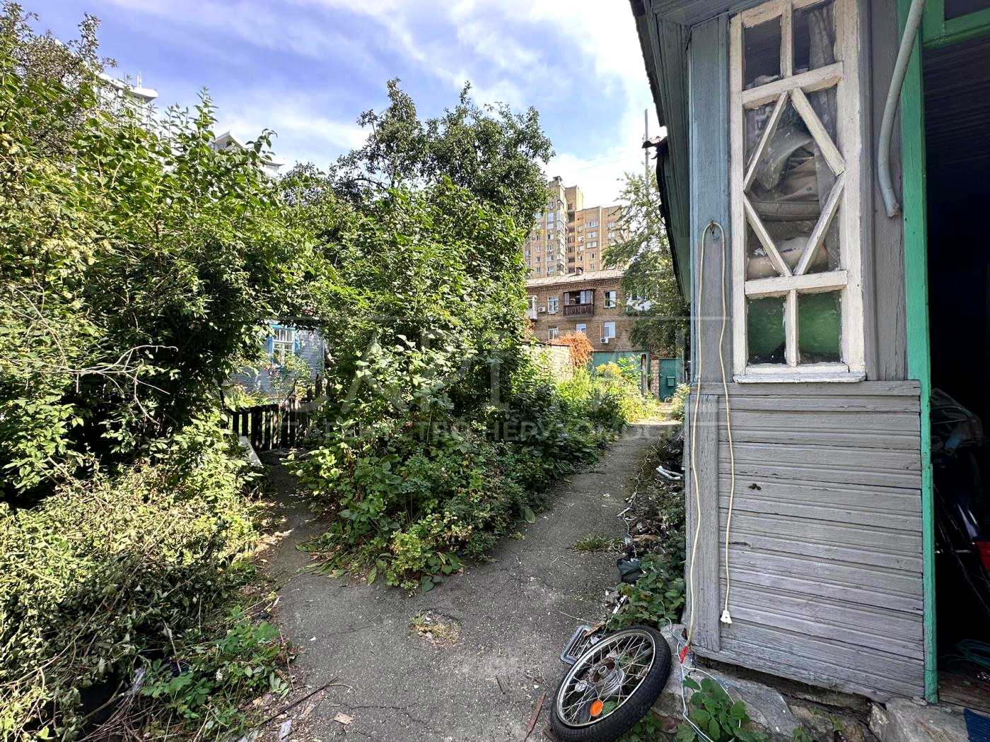 1878175247681415