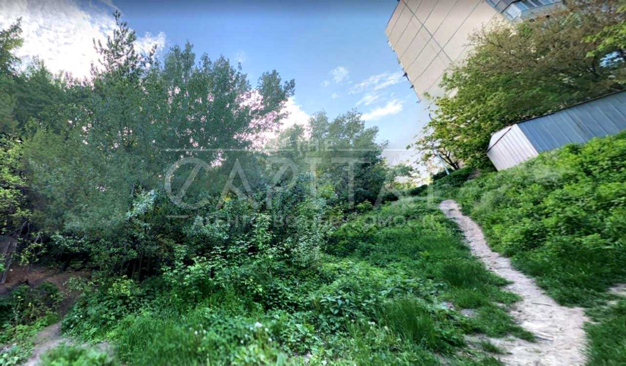 1878178806324925