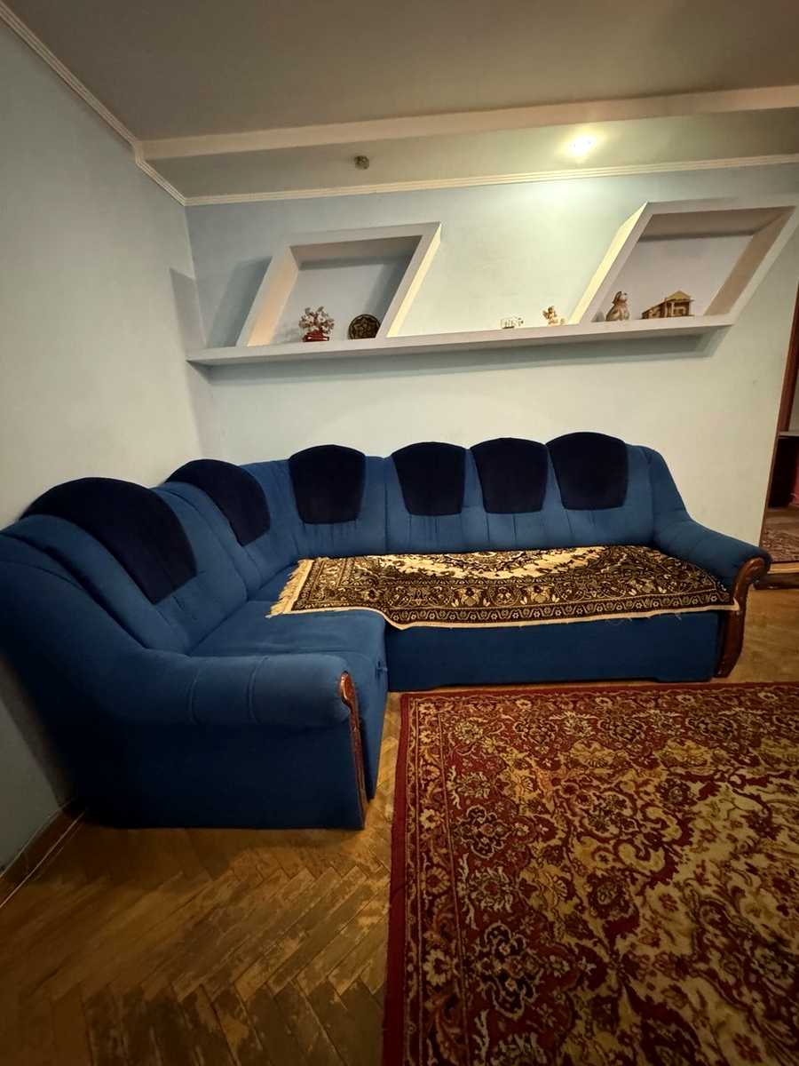 1878181823748320