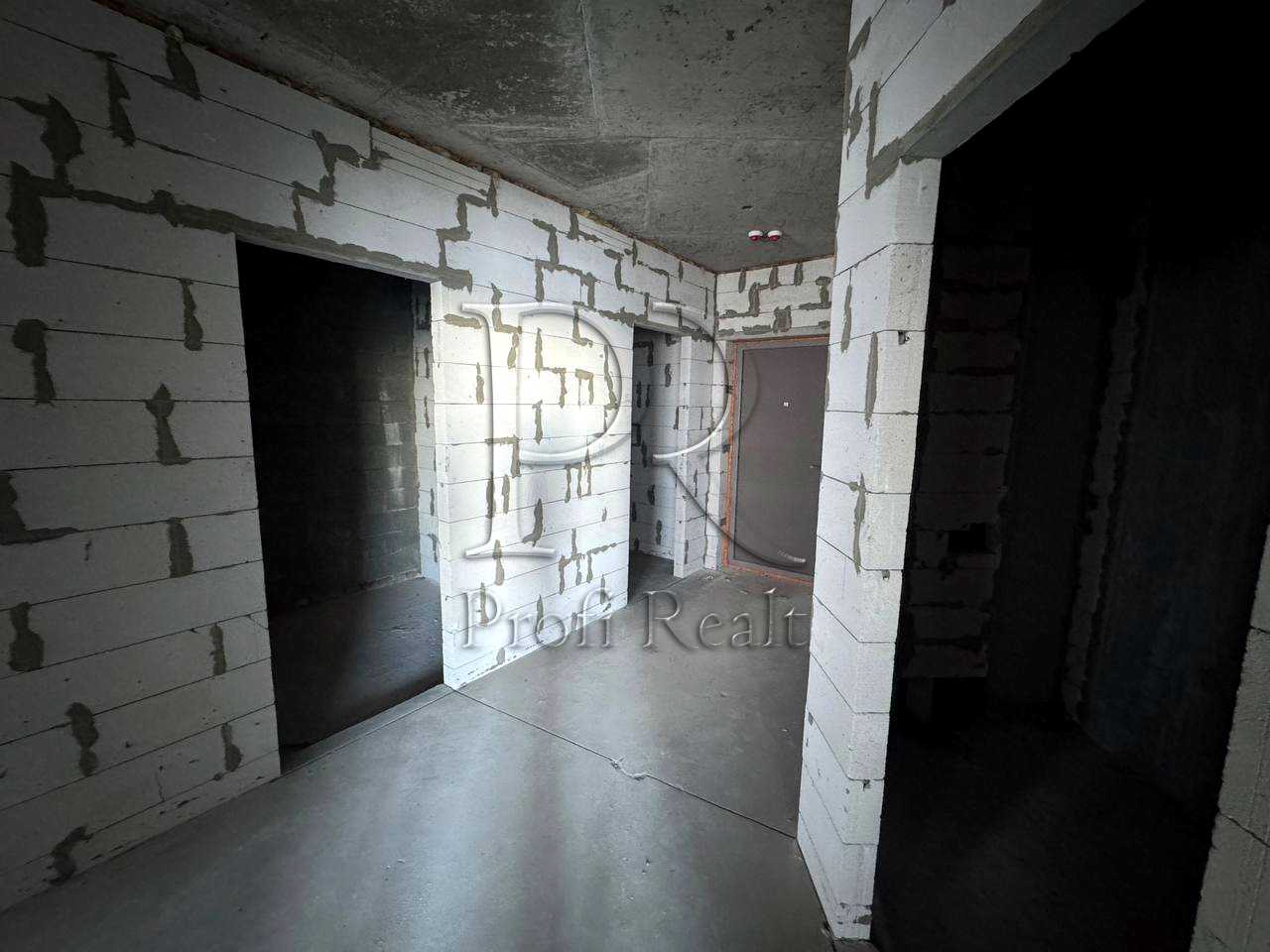 1878189646835909