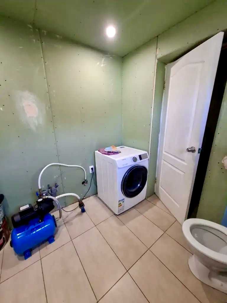 1878189988638189