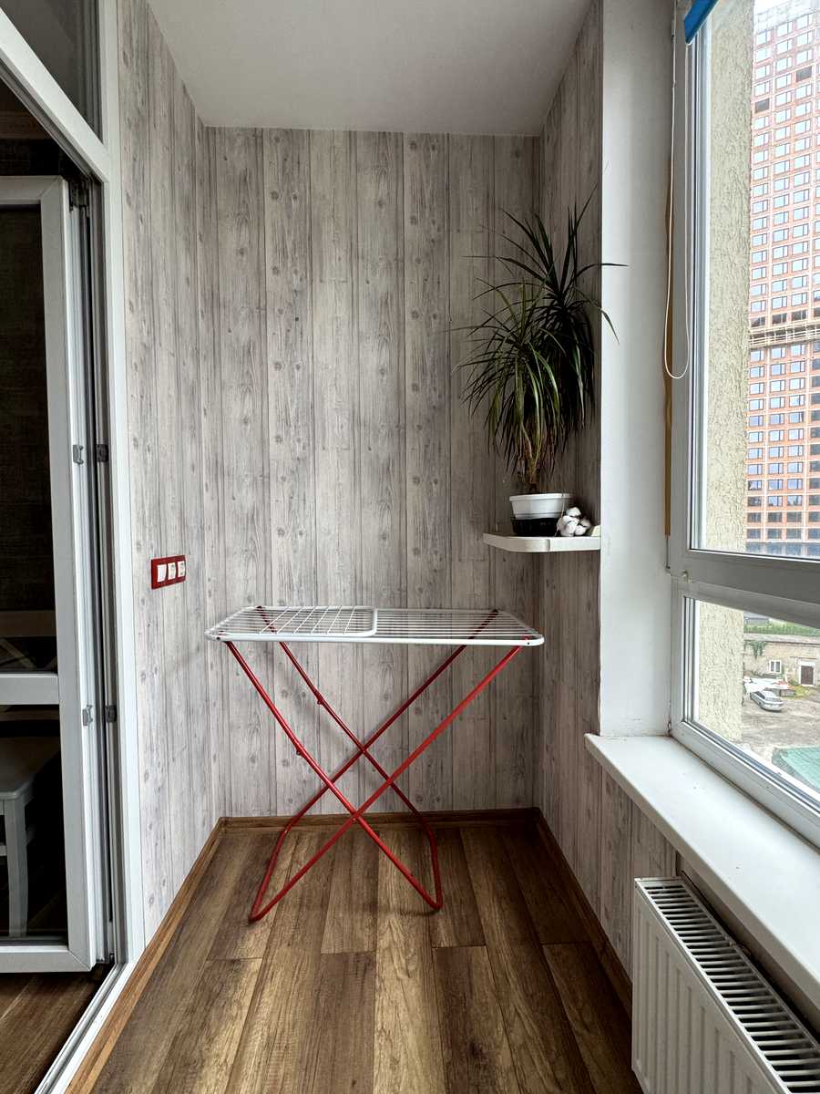 1878190056598852