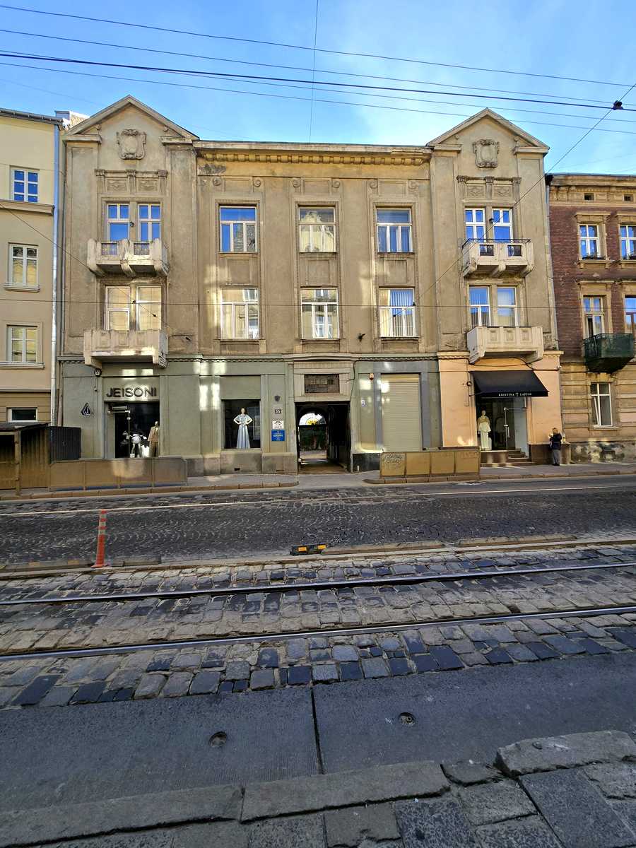 1878190591150042