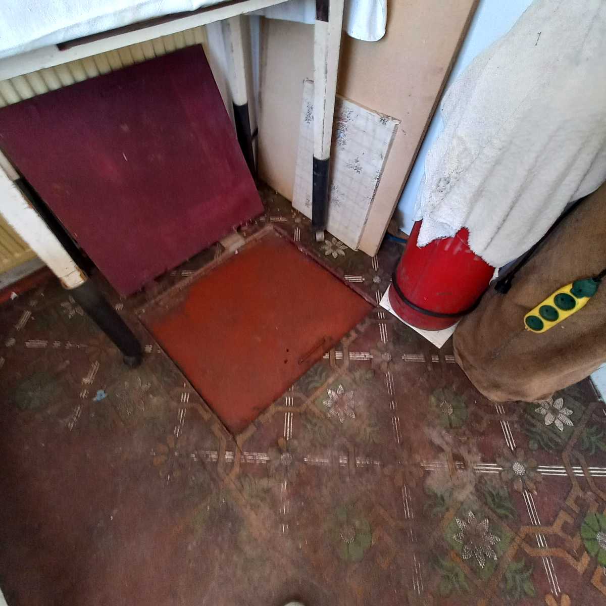 1878192676676438