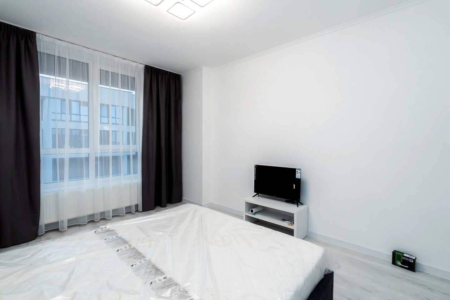 1878196644576080