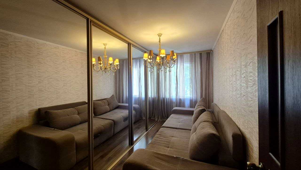 1878196933592705