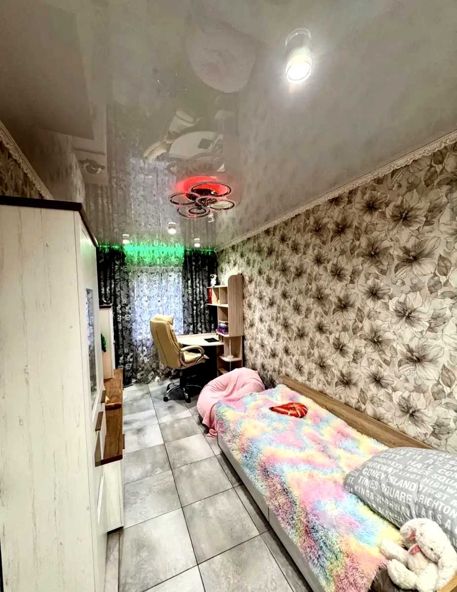 1878198658185795