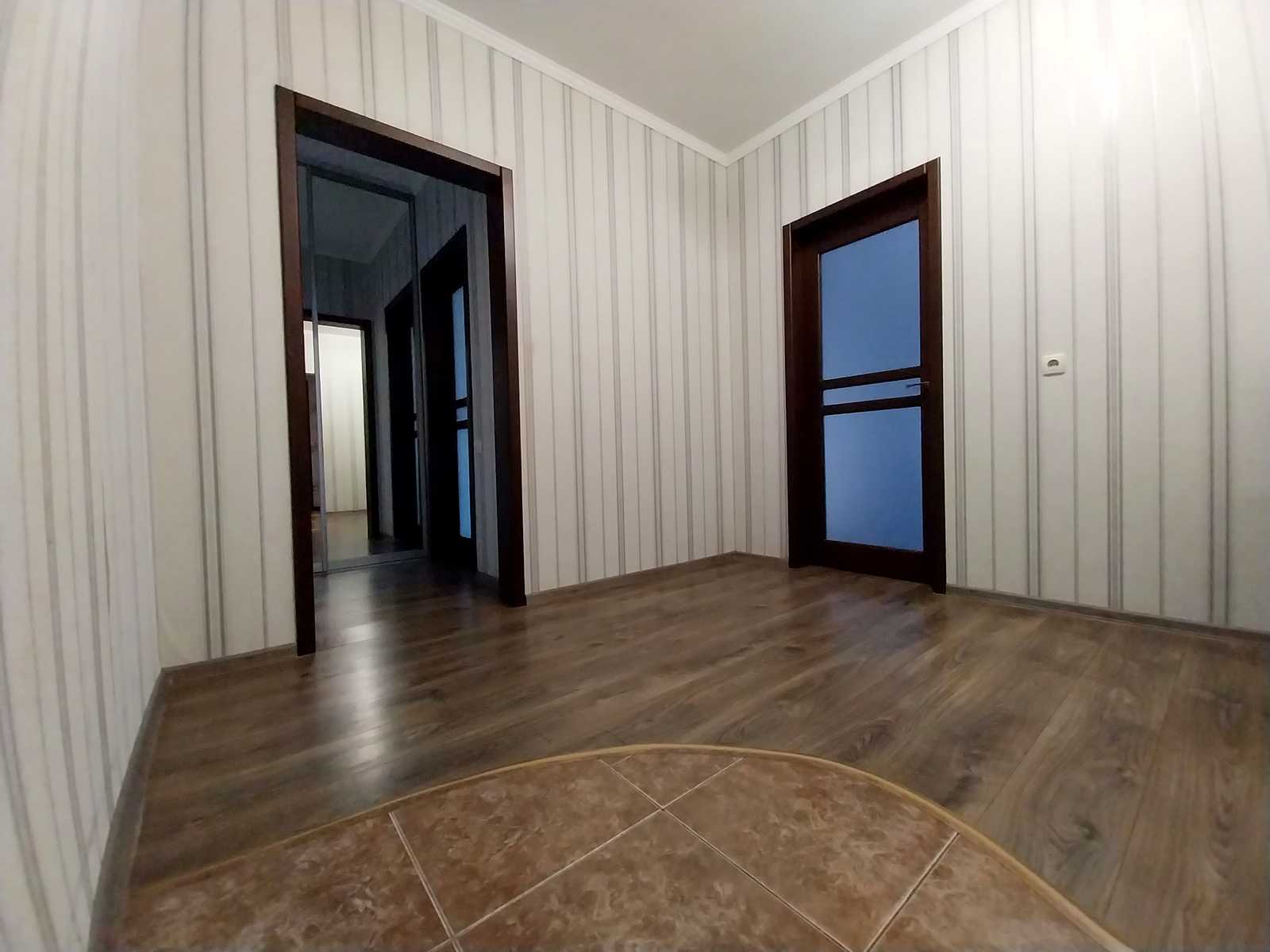 1878198725448383
