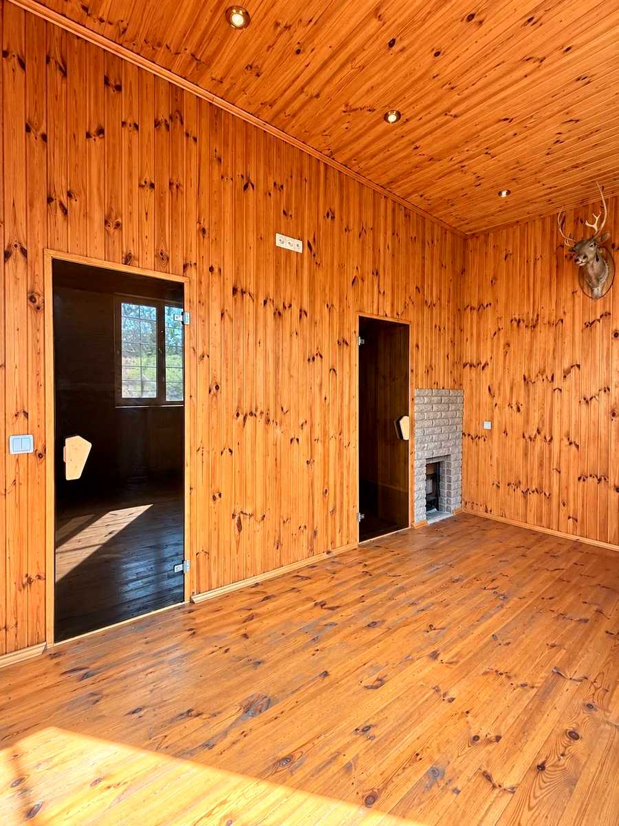 1878199098365853