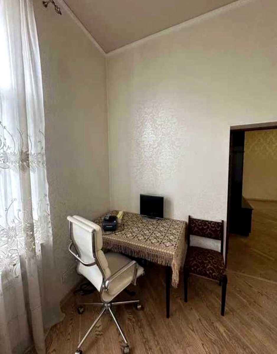 1878199555781539