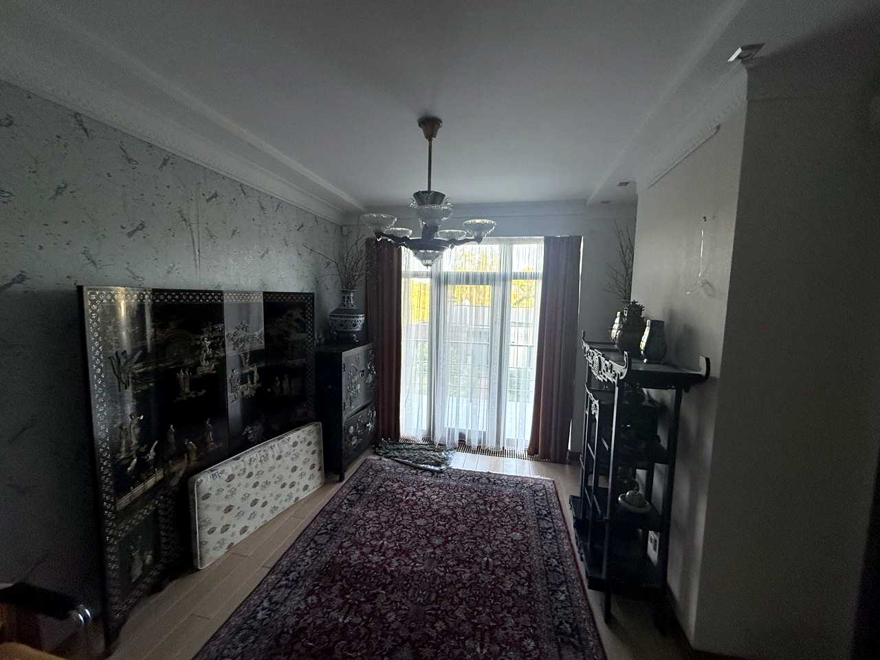 1878199984440306