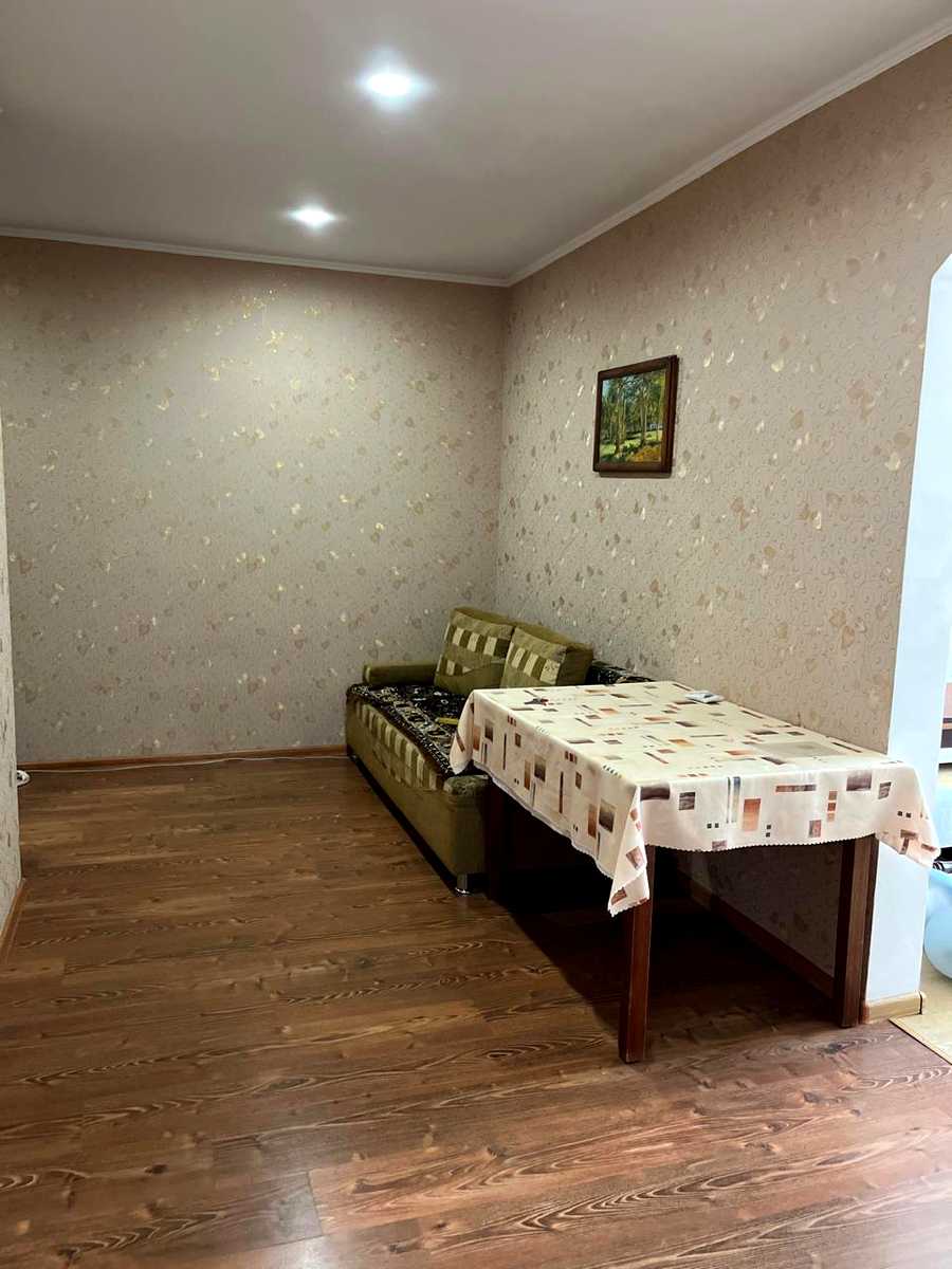 1878200338799038