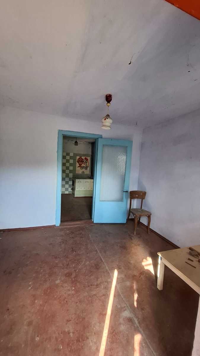 1878201644824064