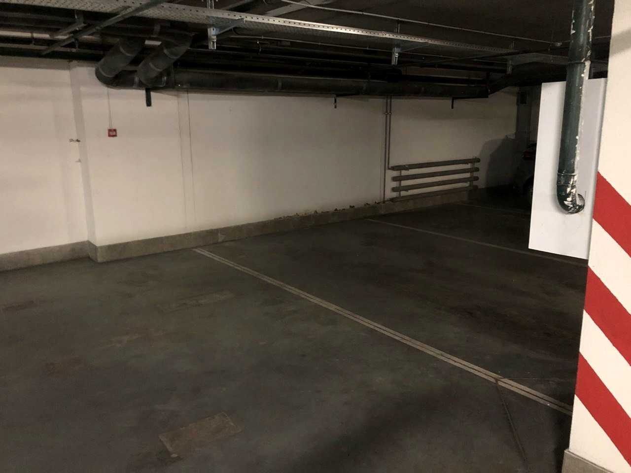 1878203811811903