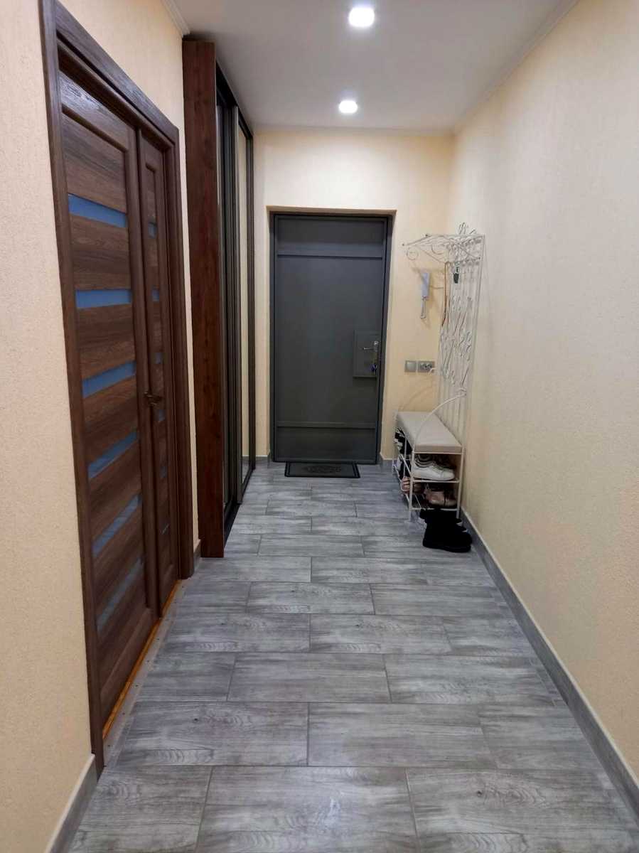 1878205410141103
