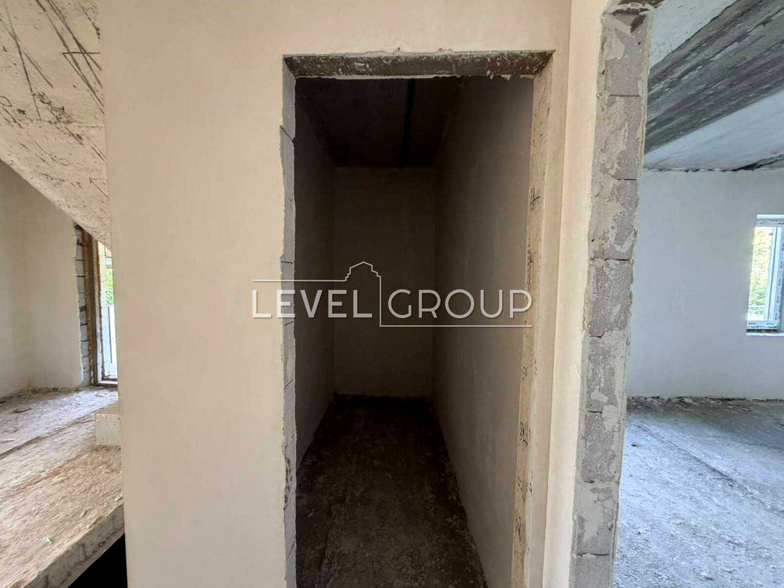 1878205416023230