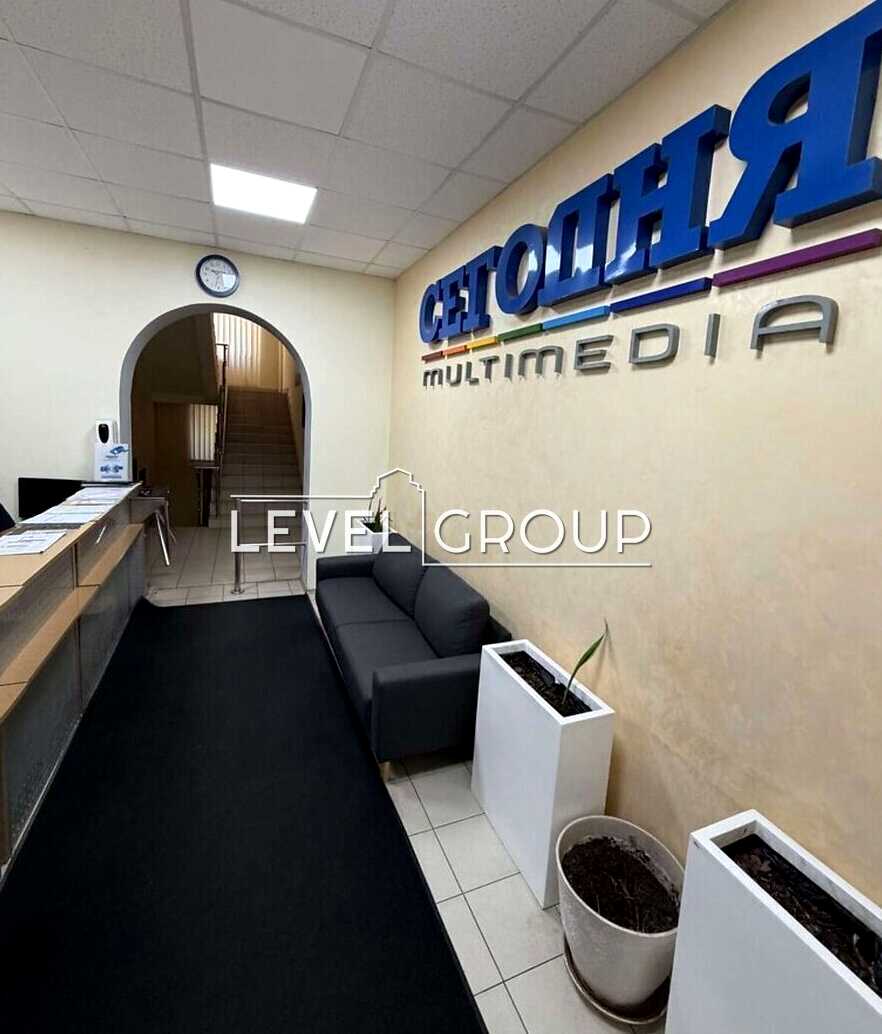 1878205725968429