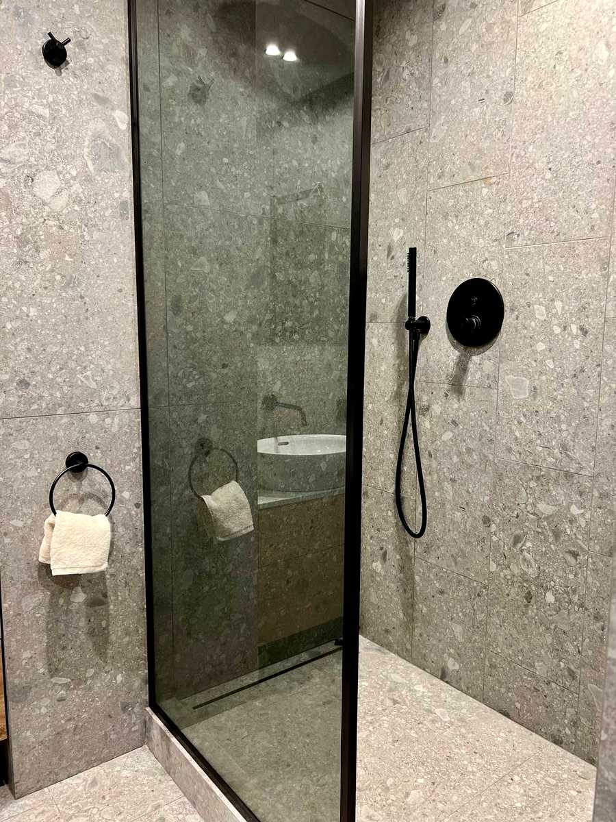 1878206154980849