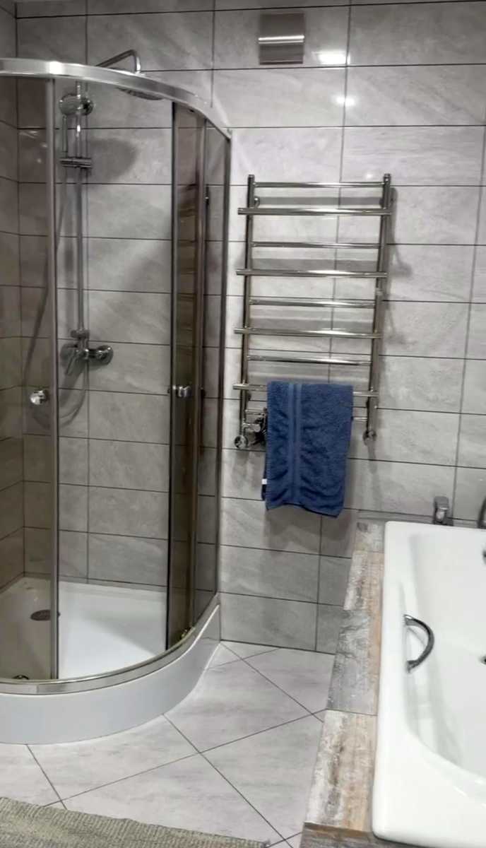 1878206873058028