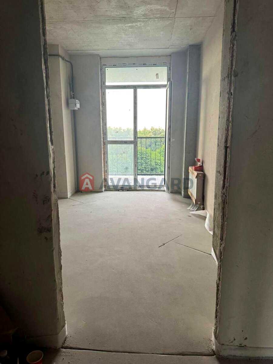 1878207643206015