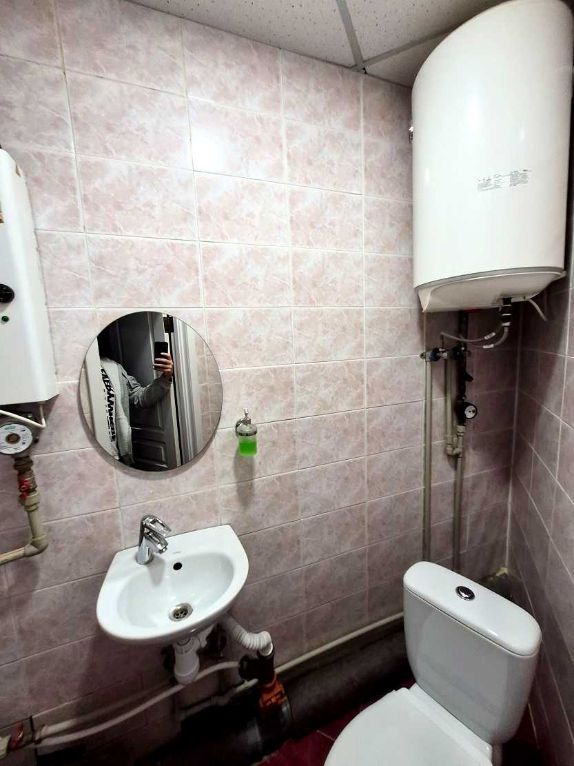 1878207749706346