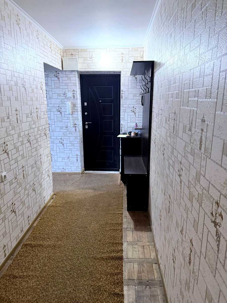 1878208500243392