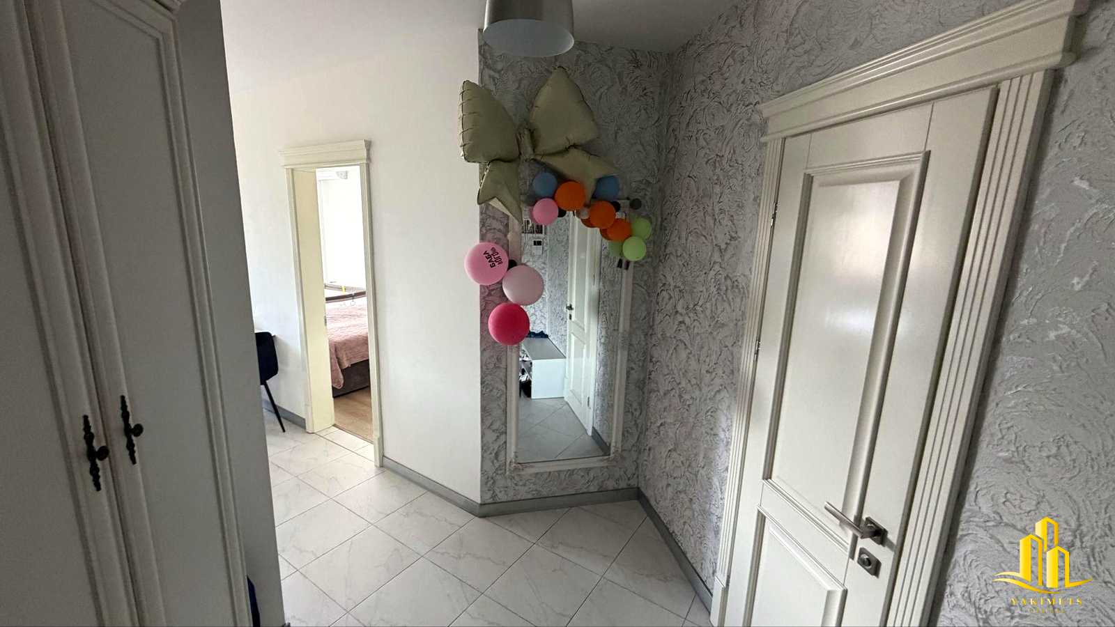 1878208779053987
