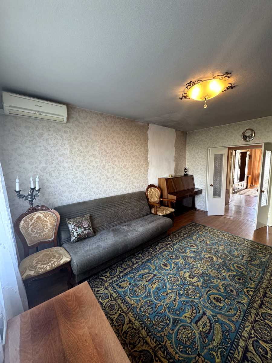 1878210369699301