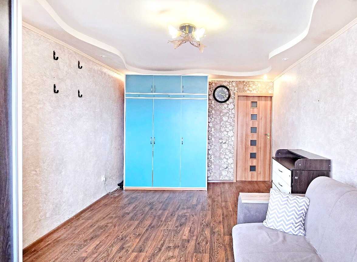 1878210708722338
