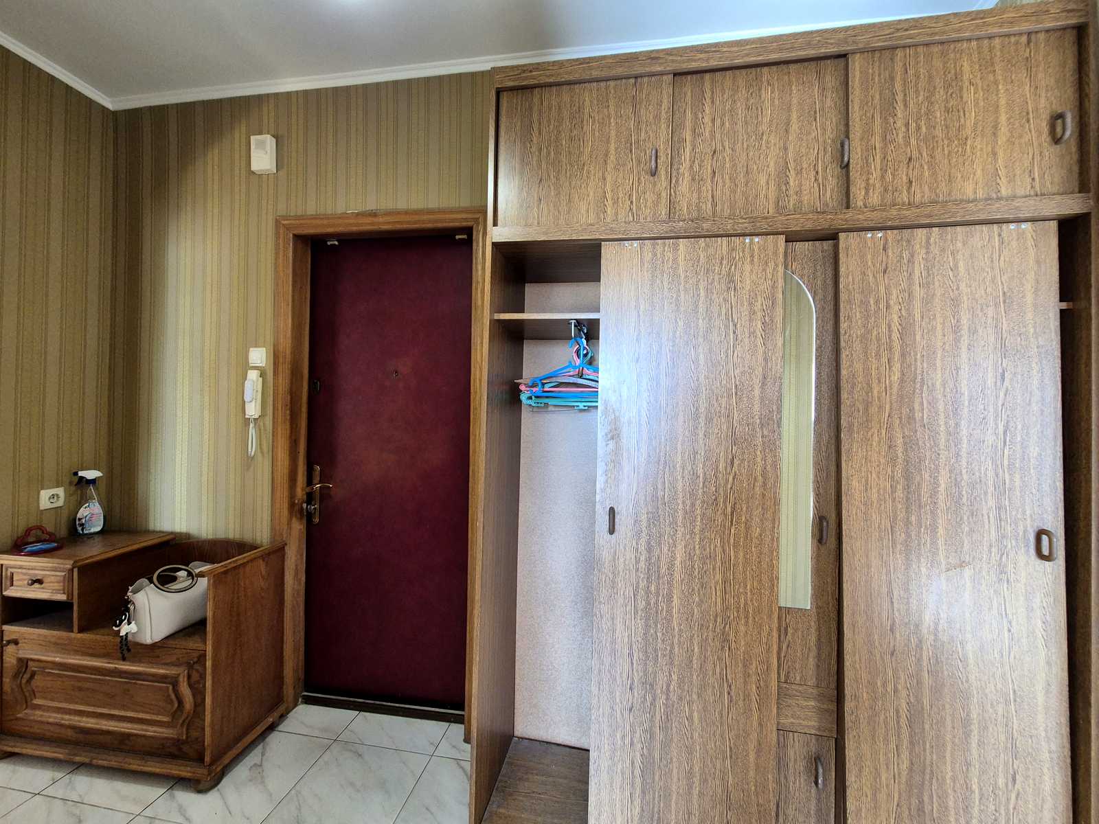 1878210872335348