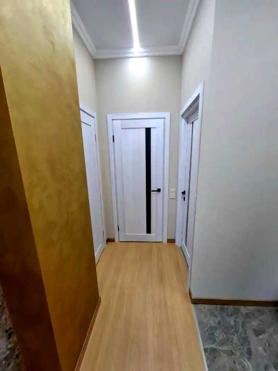 1878212174570547