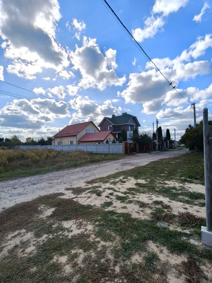 1878216175842974