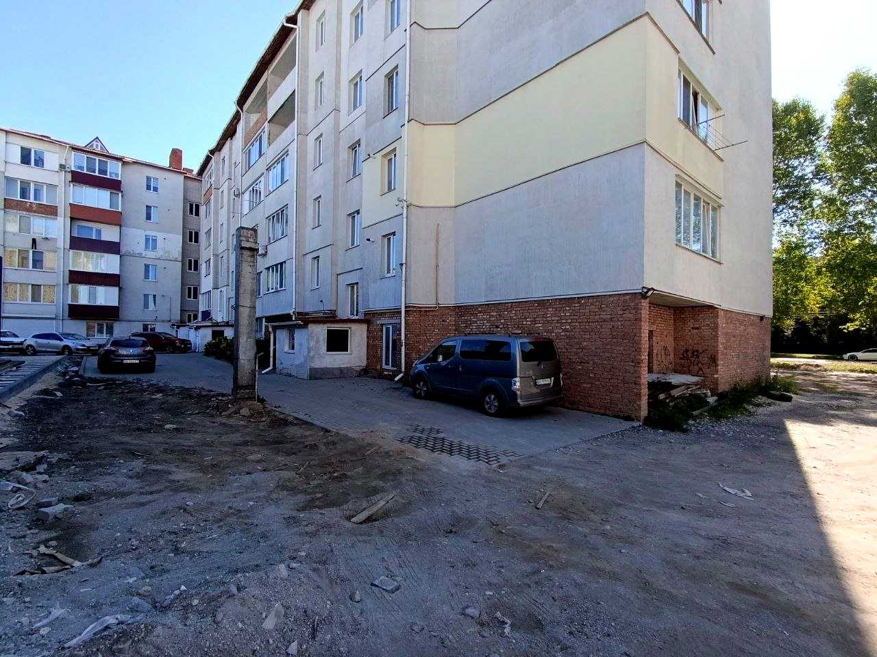 1878217937650734