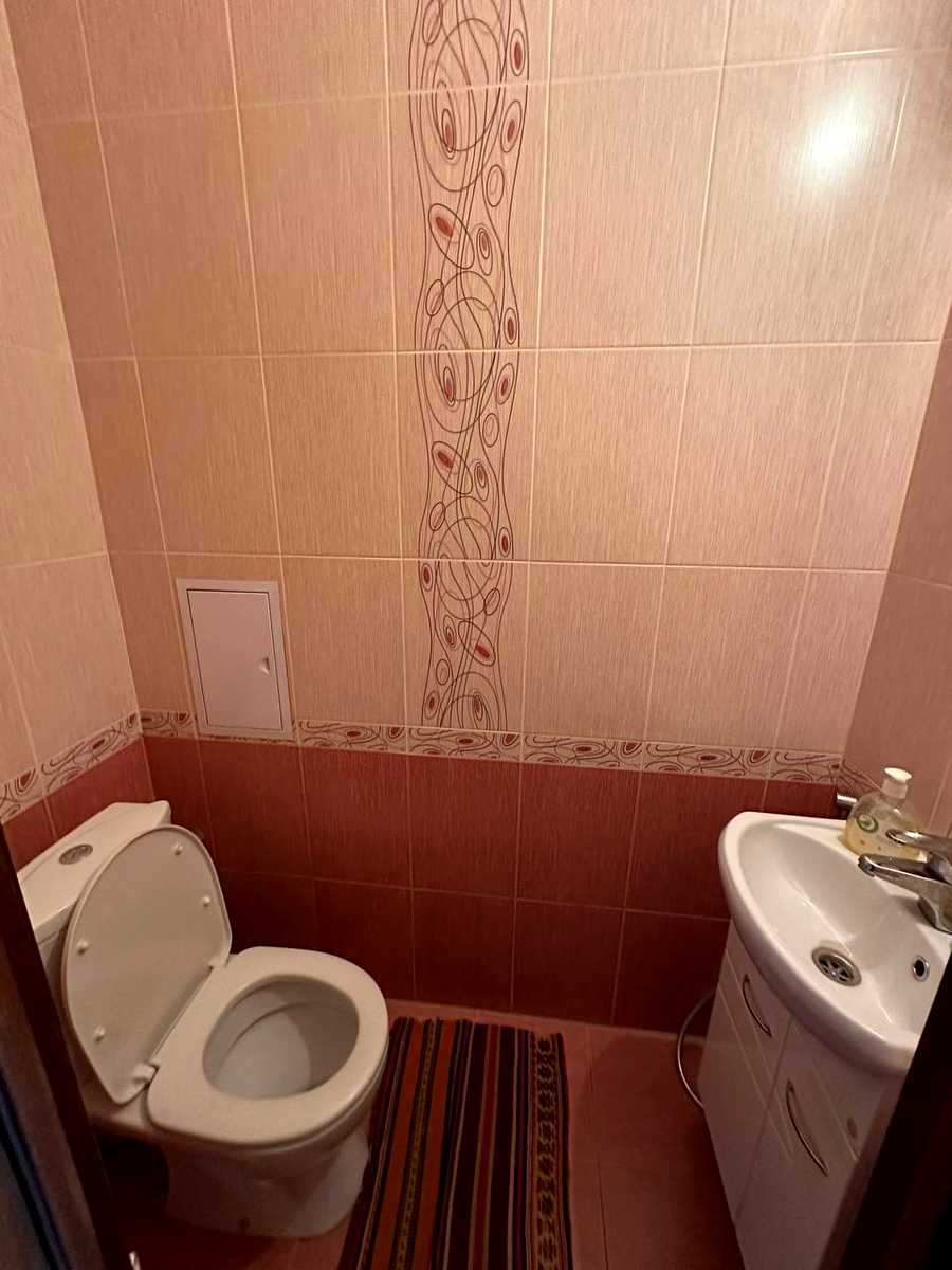 1878220687007175