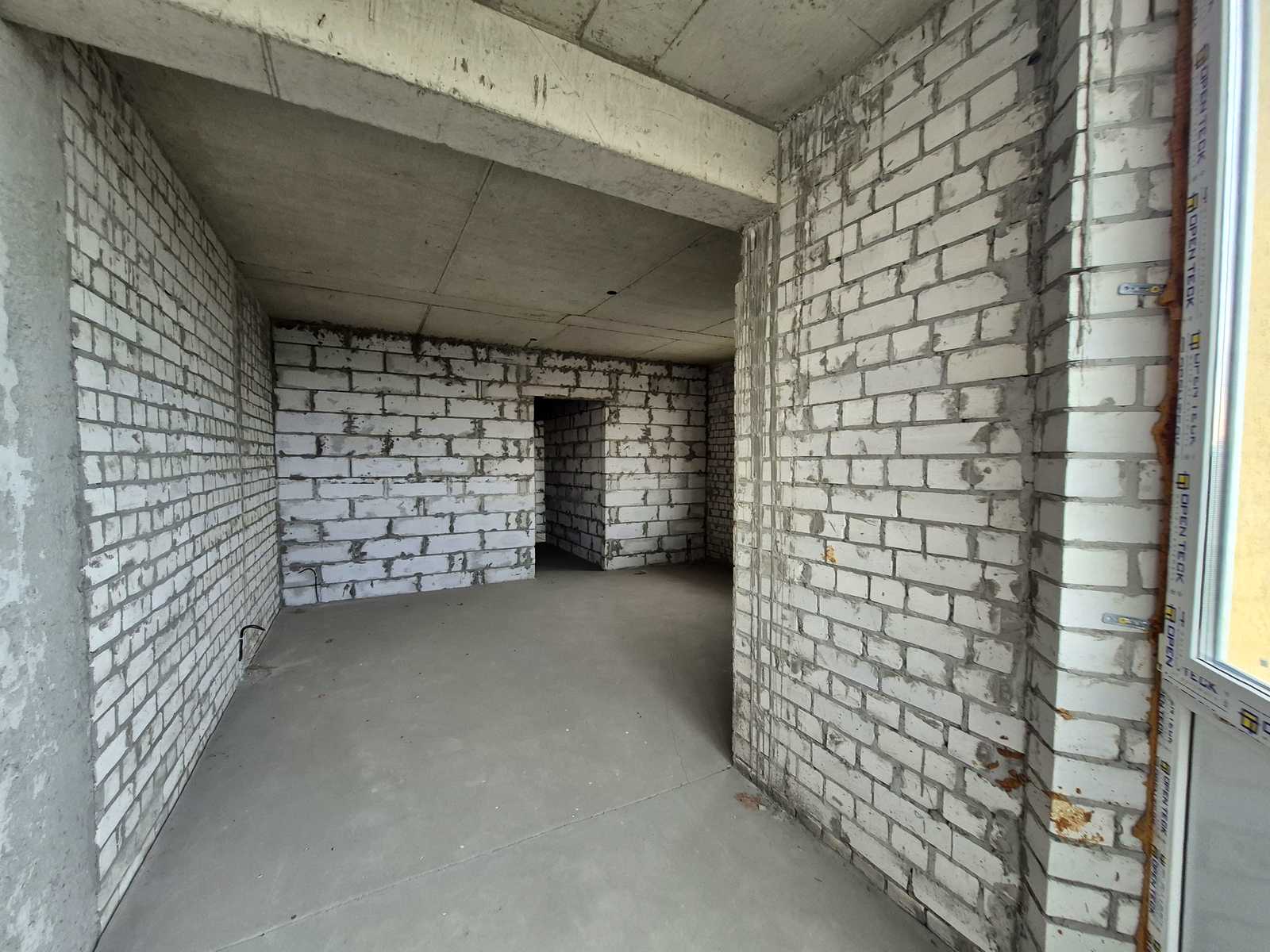 1878223393420509