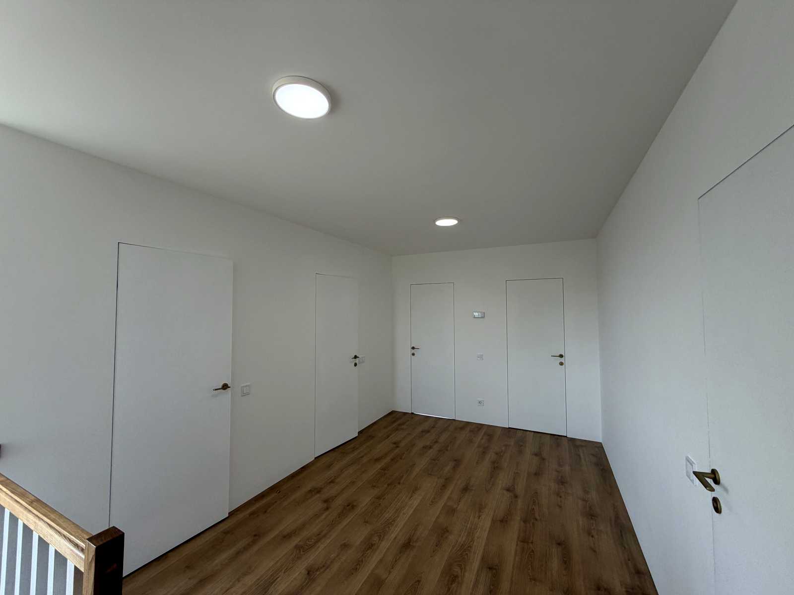 1878228229375523