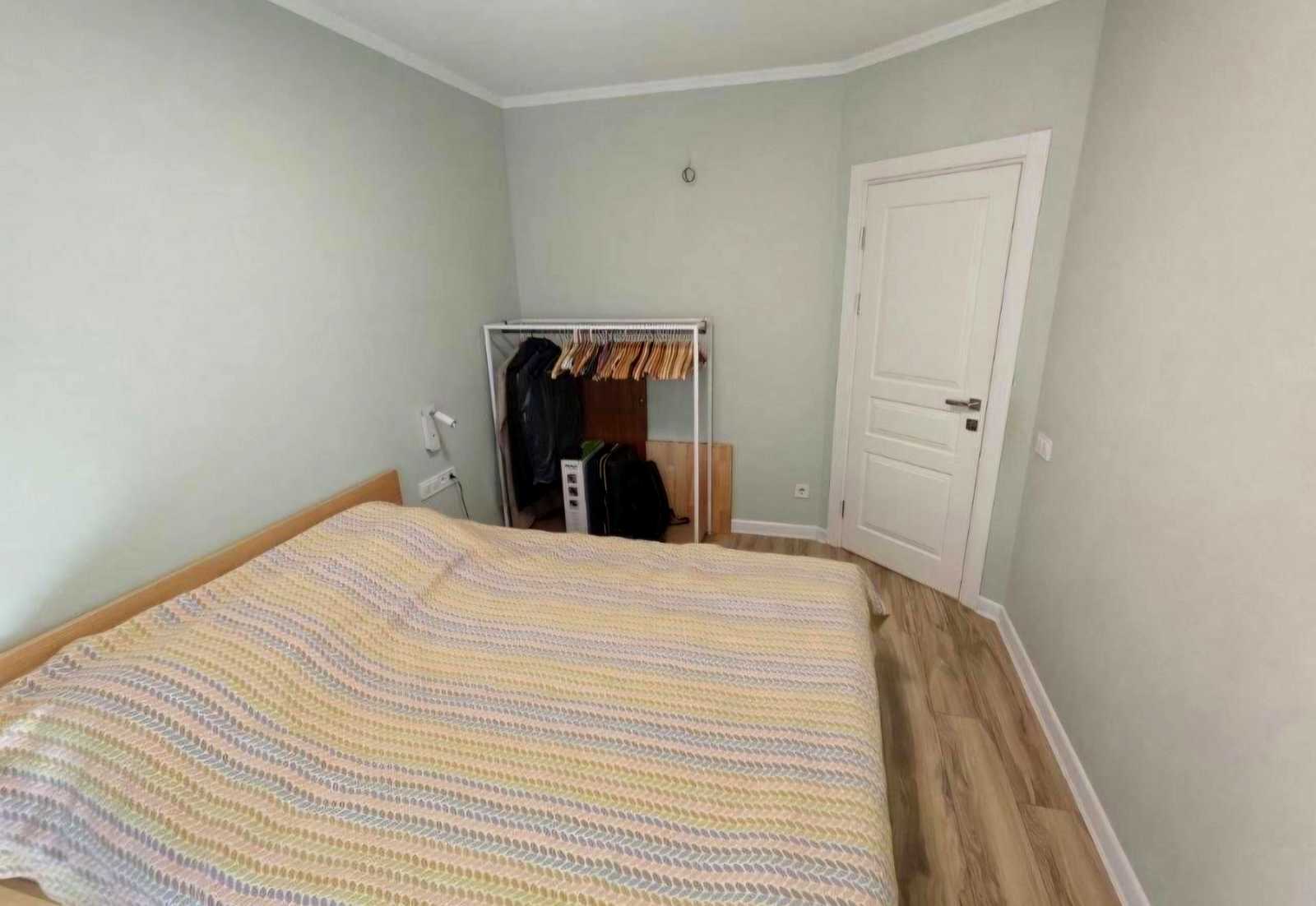 1878229401082402