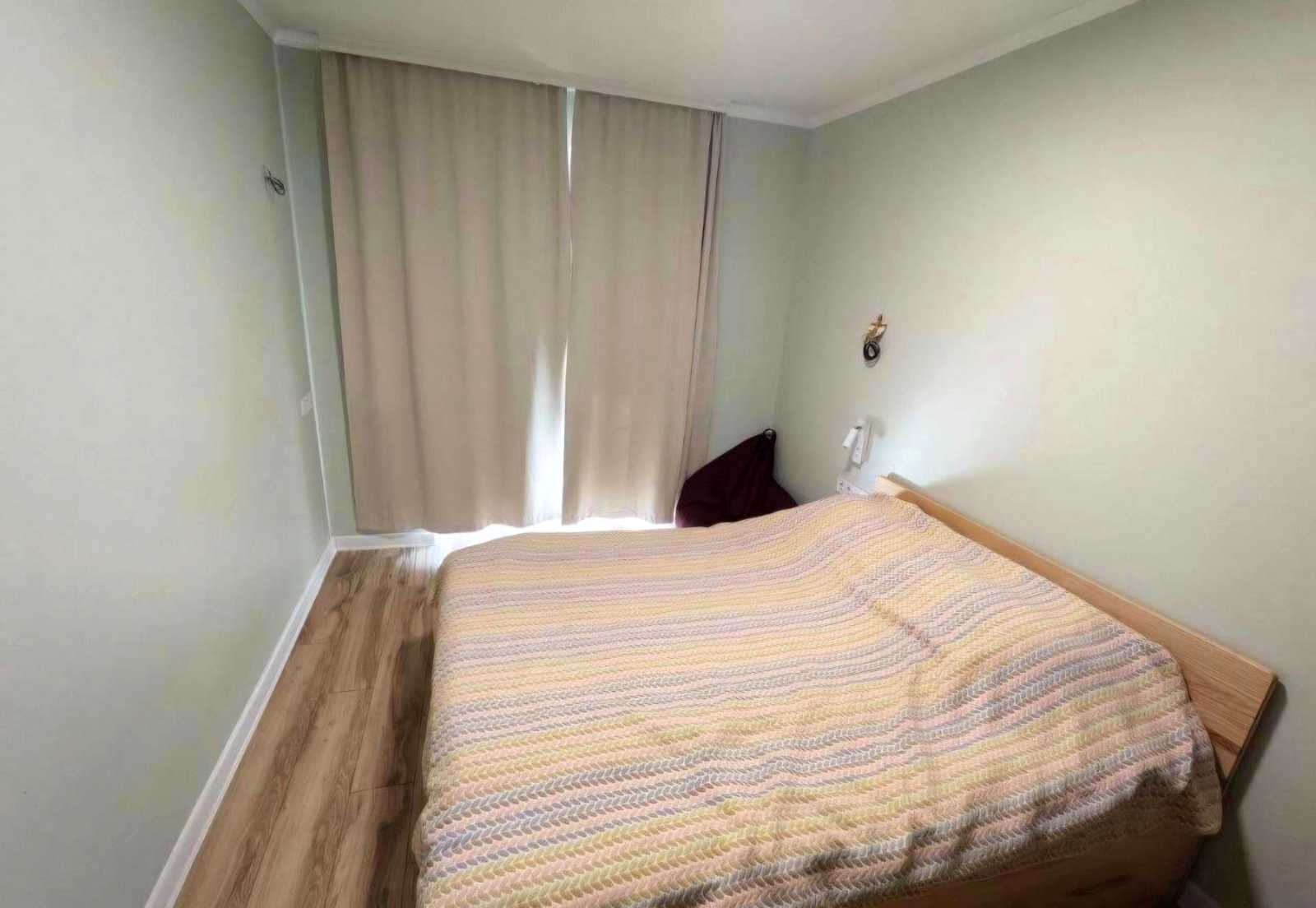 1878229401090932