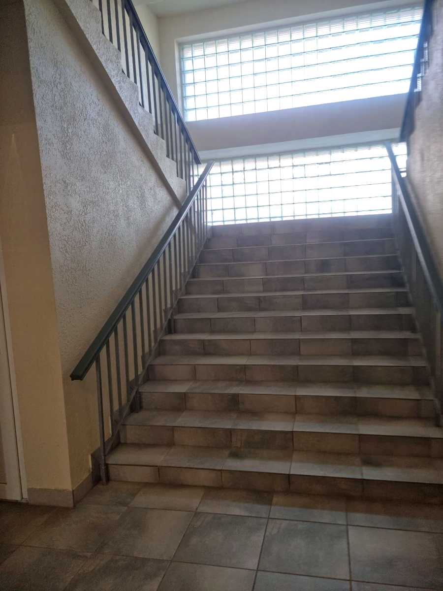 1878231855183567