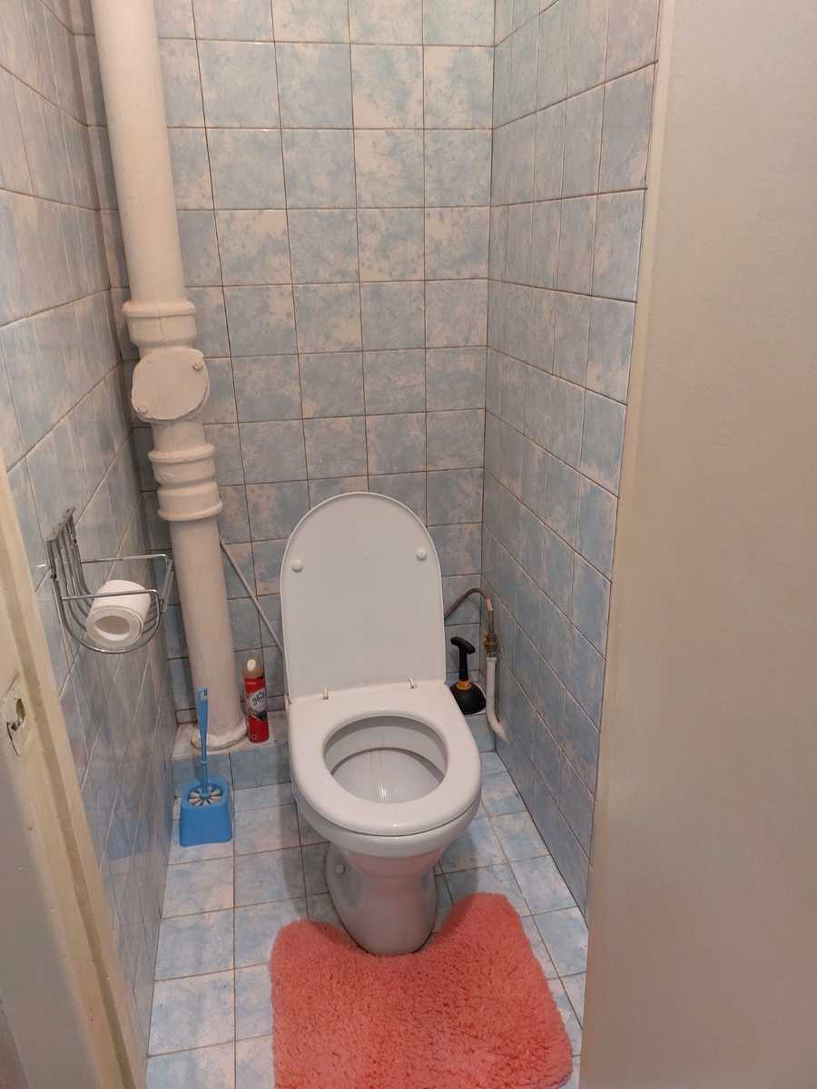 1878234373986632