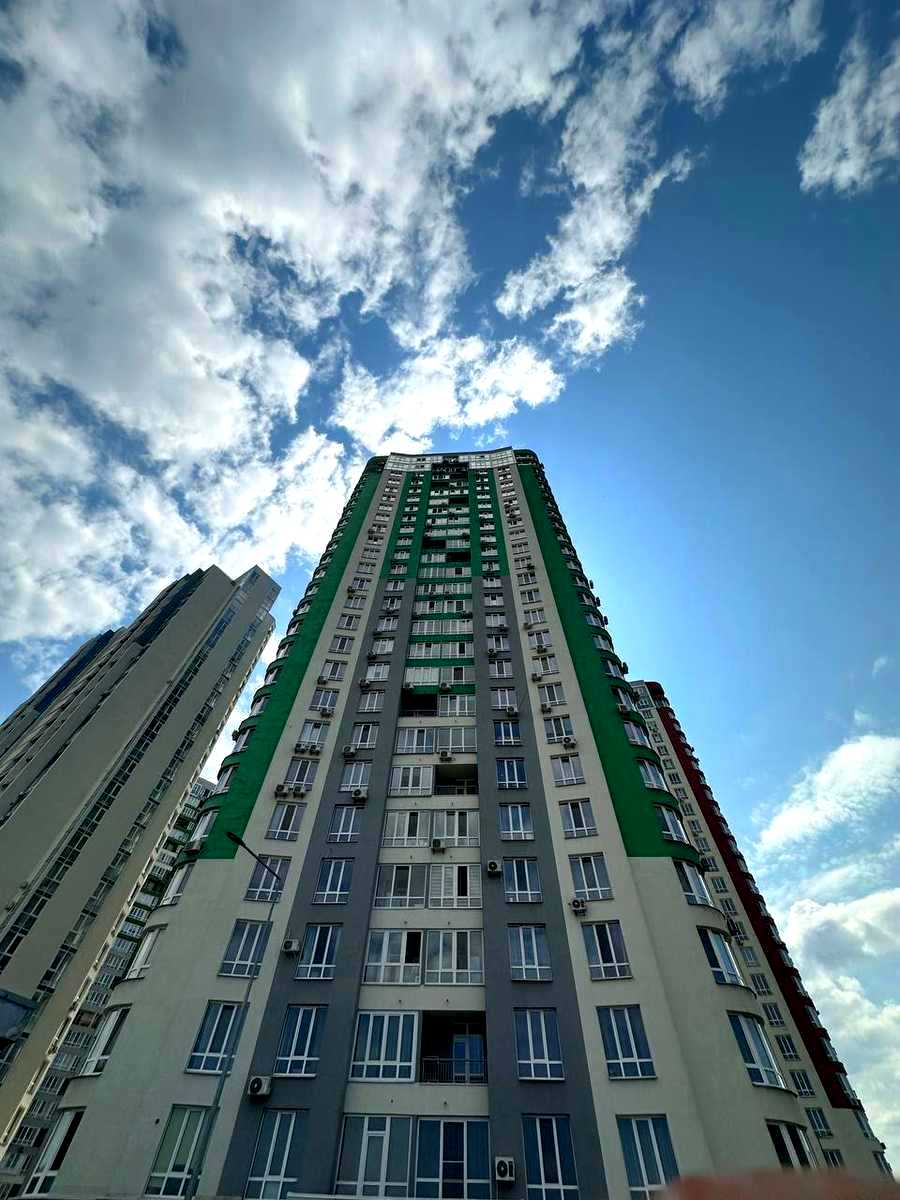 1878234435200356