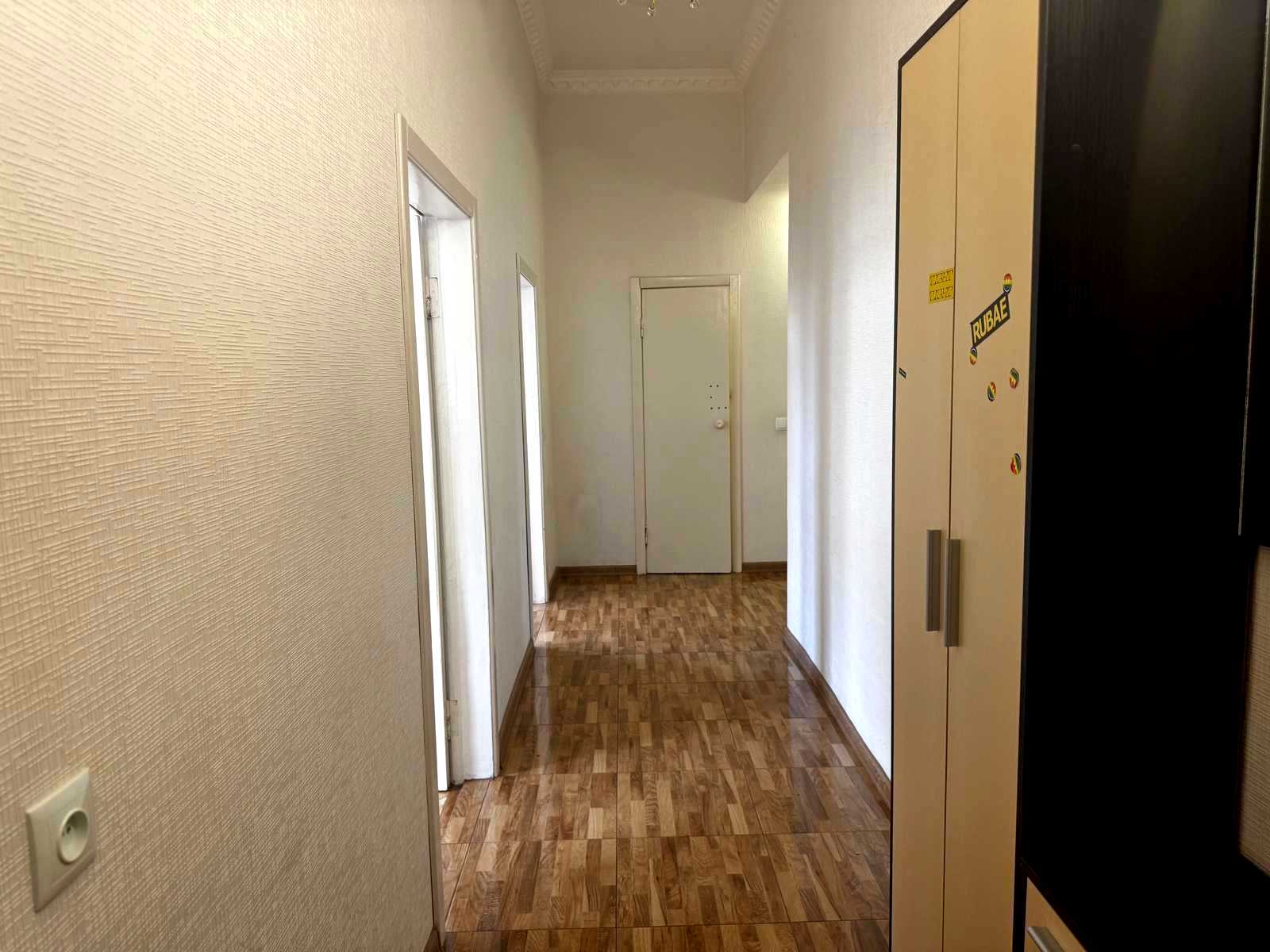 1878234445082303