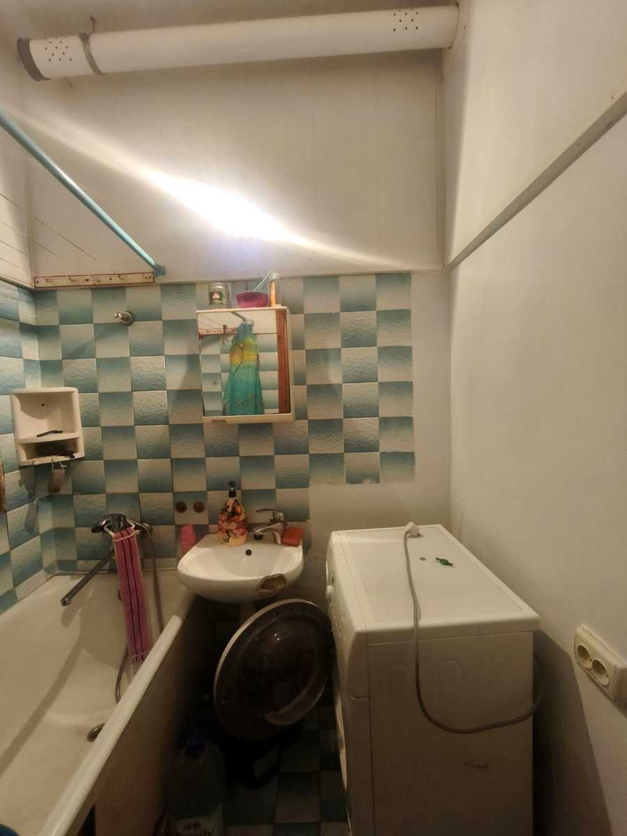 1878237184566792
