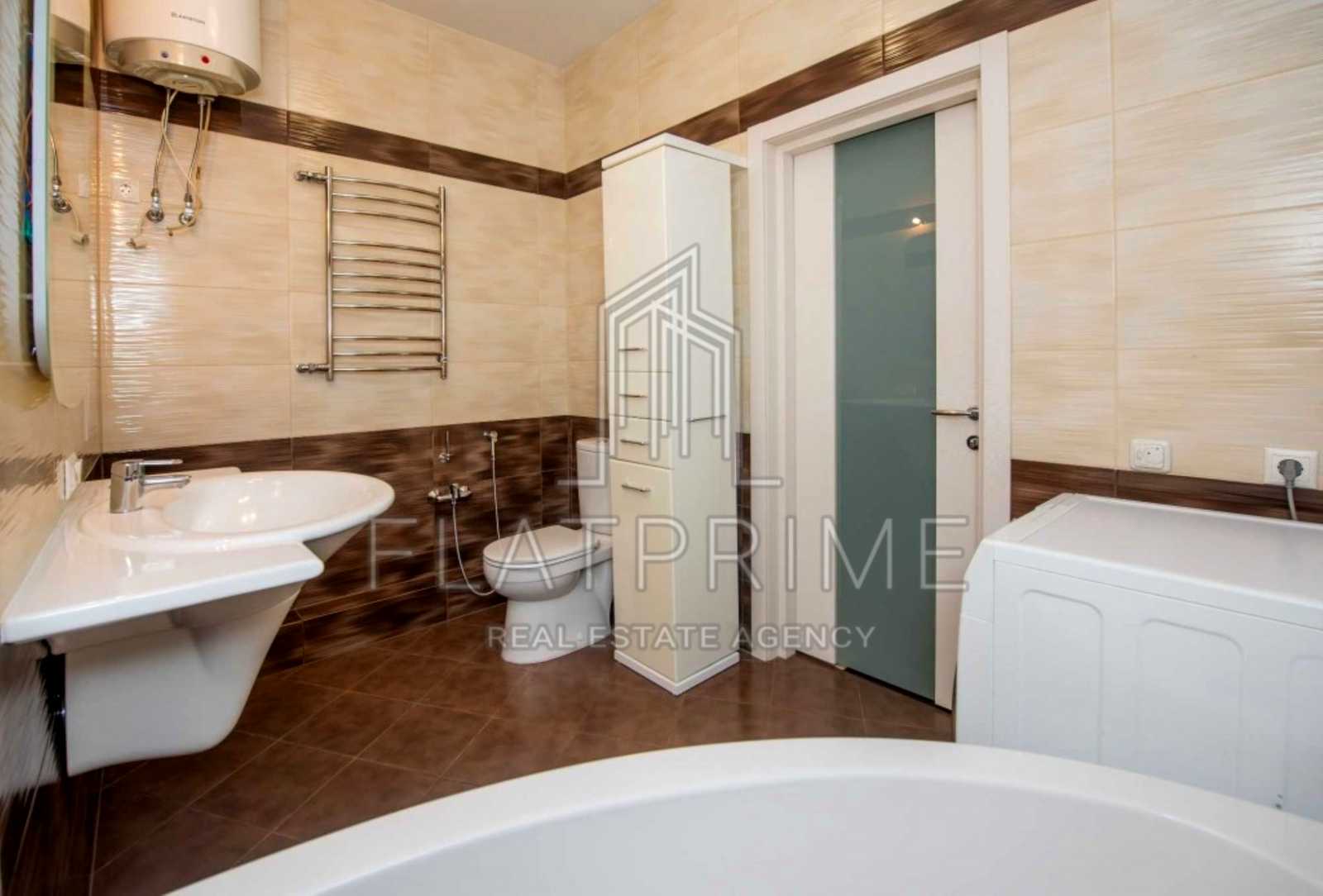 1878237398534570