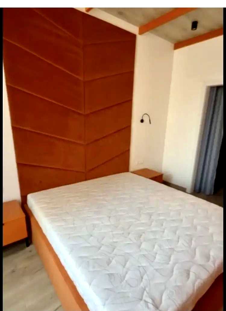 1878276473107168