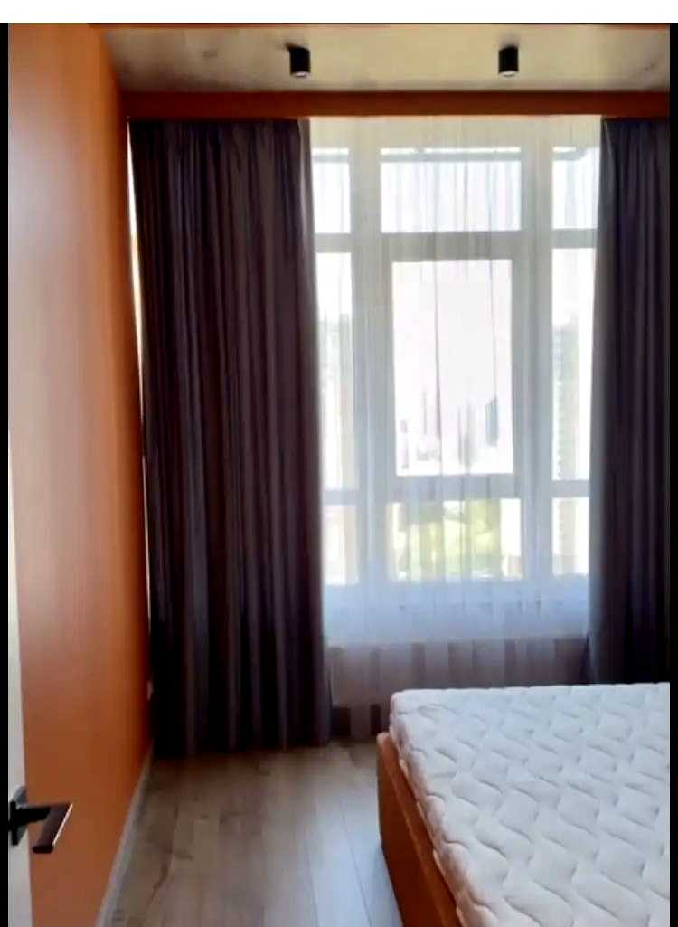 1878276473131402