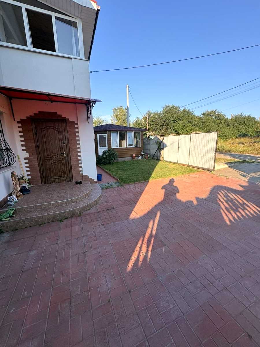 1878279865812721