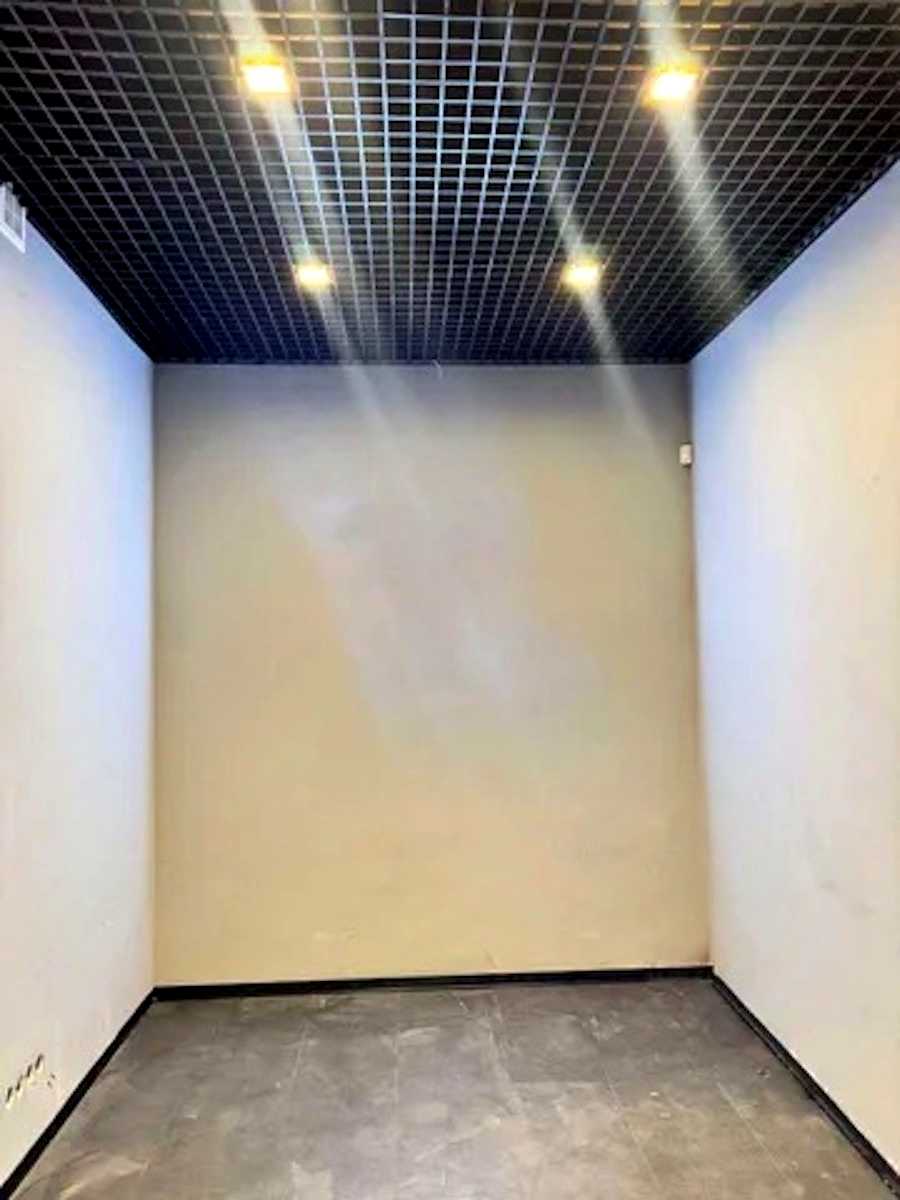 1878280373811375