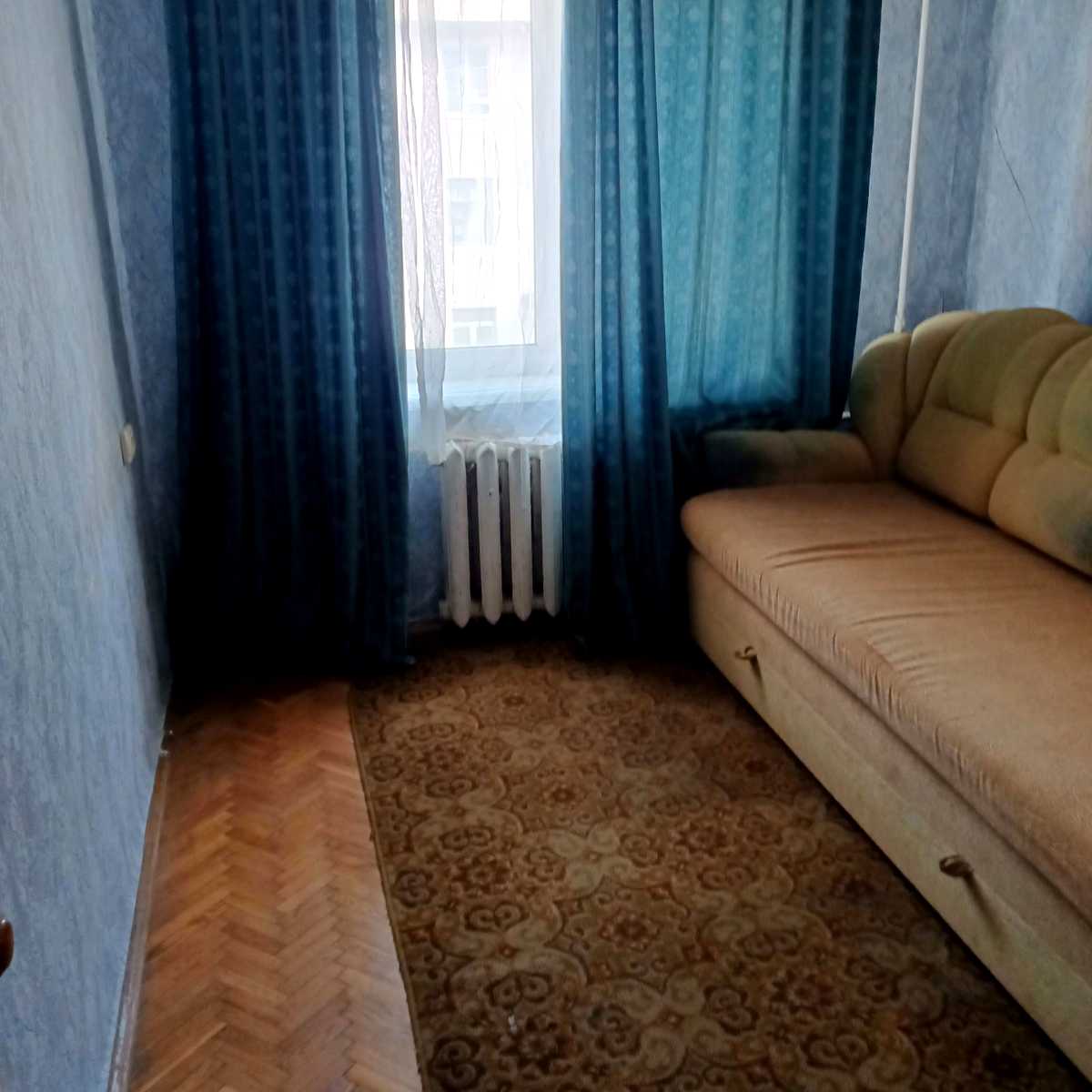 1878280648374608