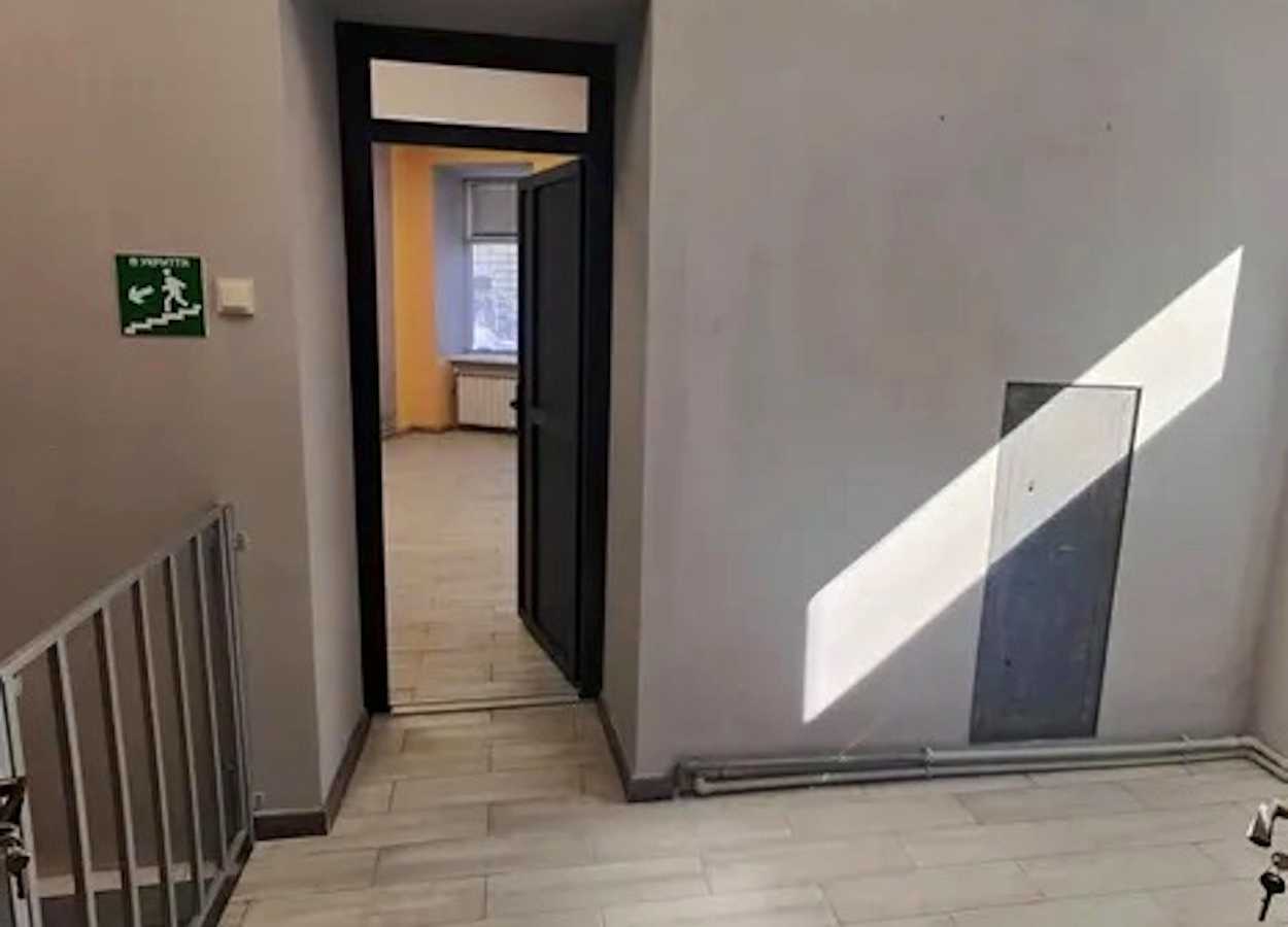 1878282105358004